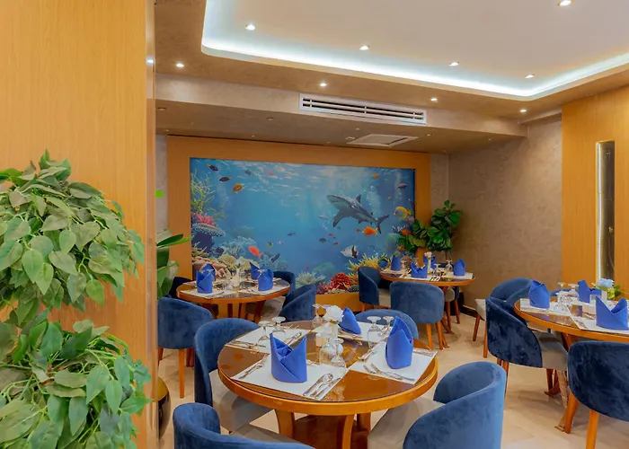 Rewaya Luxury 5* 洪加達